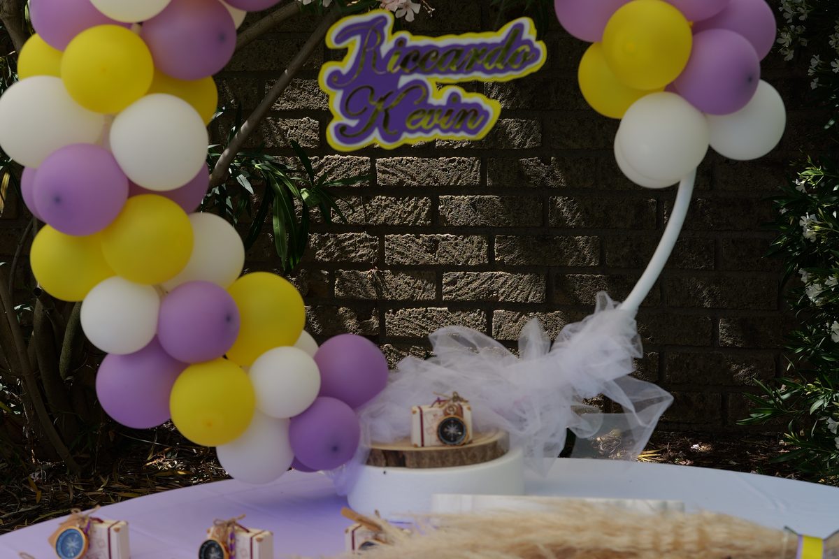 Tavolo evento decorato per una ricorrenza